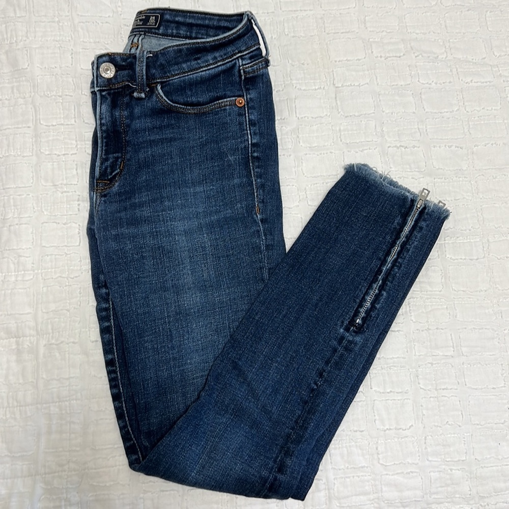 Abercrombie & Fitch jeans